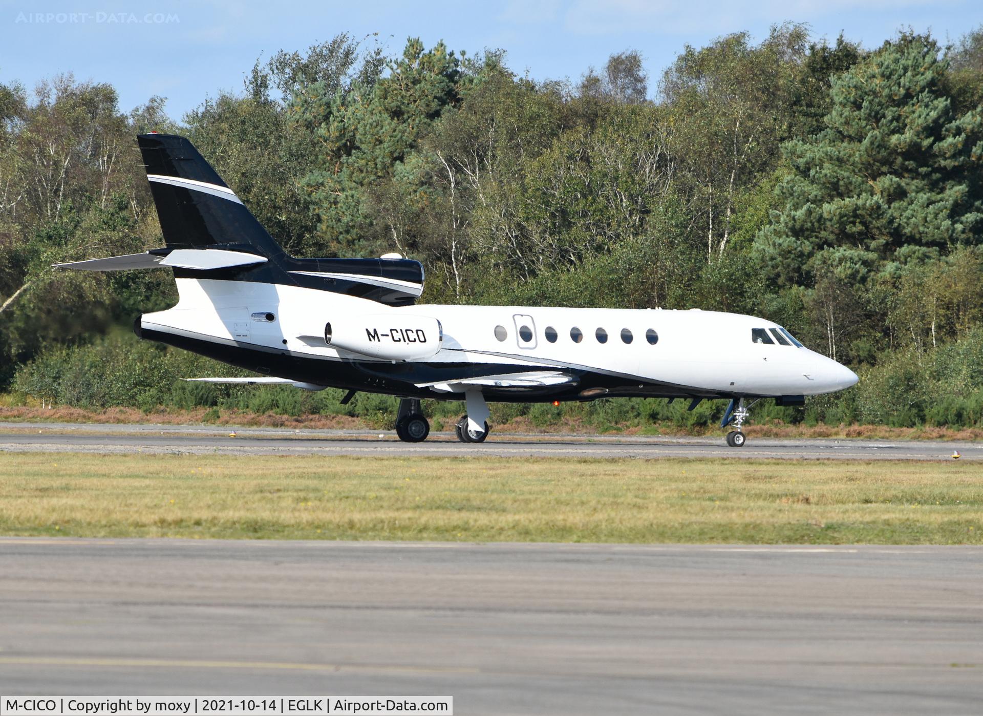 M-CICO, 2005 Dassault Falcon 50EX C/N 345, Dassault Falcon 50EX arriving Blackbushe from Paris.