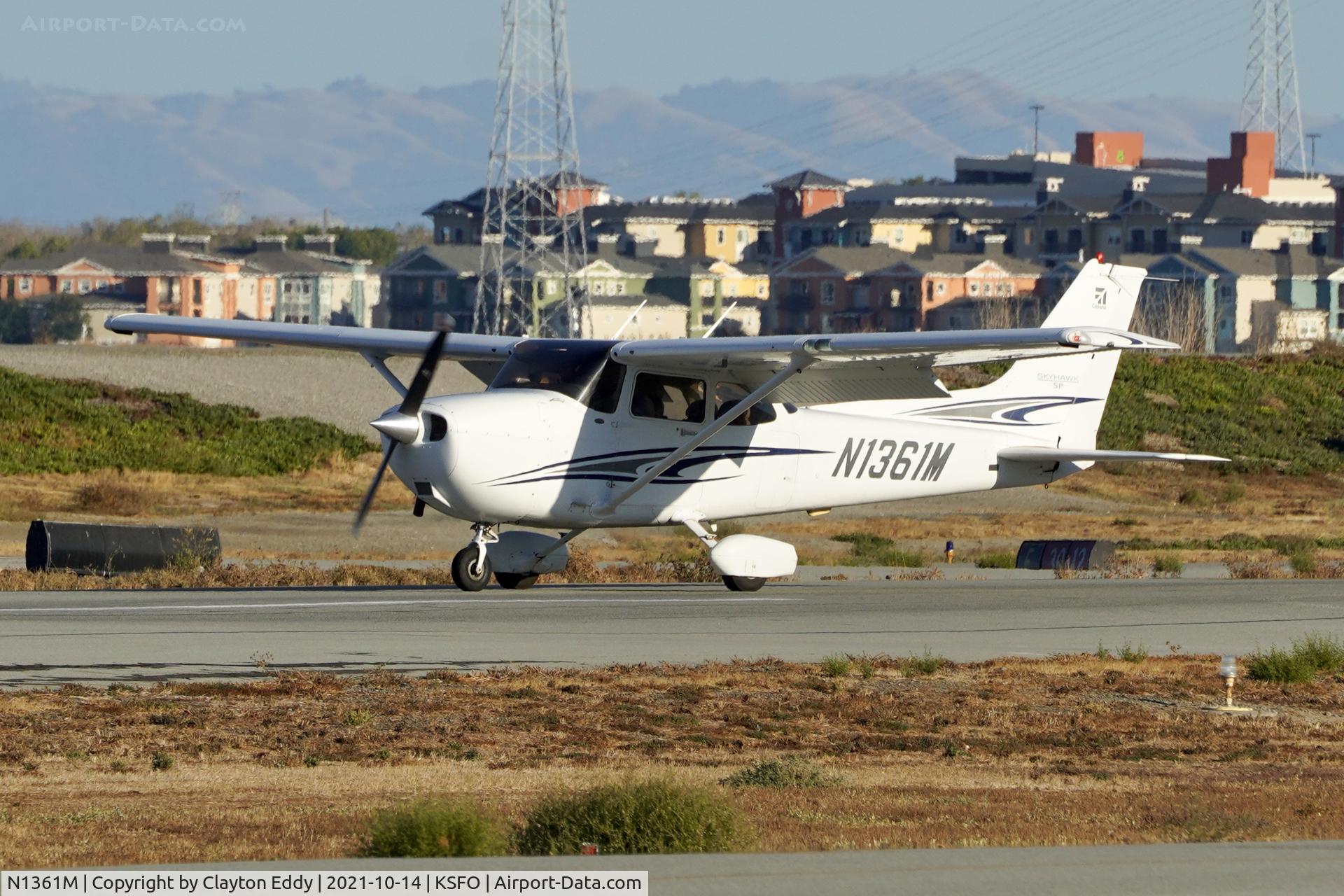 N1361M, 2005 Cessna 172S Skyhawk SP C/N 172S9842, San Carlos Airport California 2021.