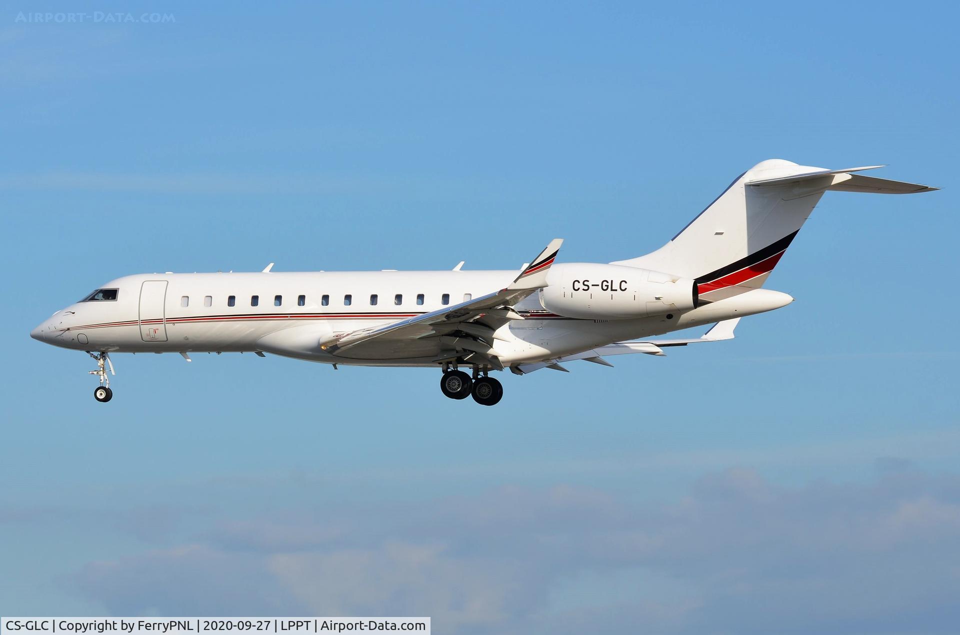 CS-GLC, 2013 Bombardier BD-700-1A10 (Global 6000) C/N 9533, Netjets BD700 Global 6000 landing