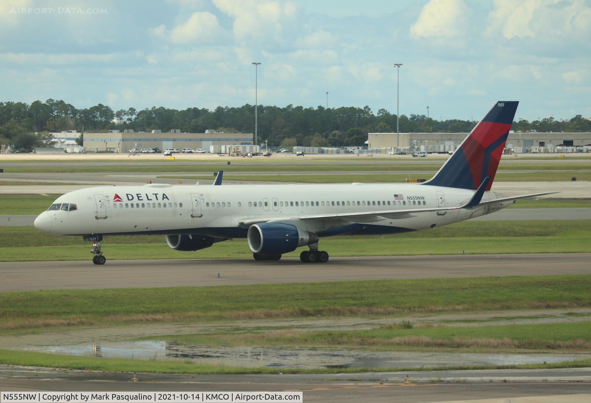 N555NW, 2002 Boeing 757-251 C/N 33391, Boeing 757-251