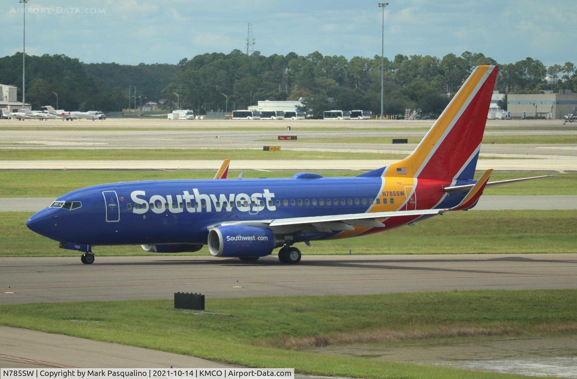 N785SW, 2000 Boeing 737-7H4 C/N 30602, Boeing 737-7H4
