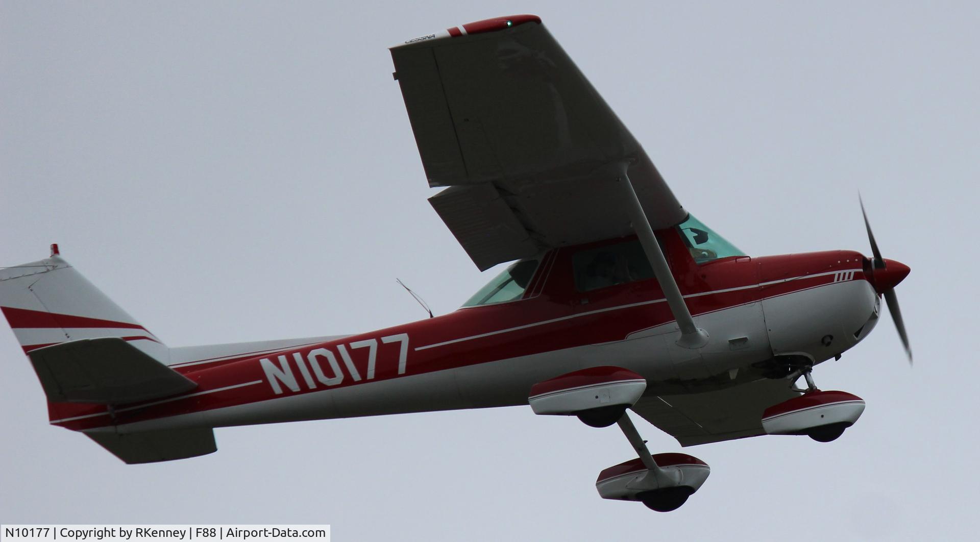 N10177, 1973 Cessna 150L C/N 15074812, Taking at Jonesboro, LA airport