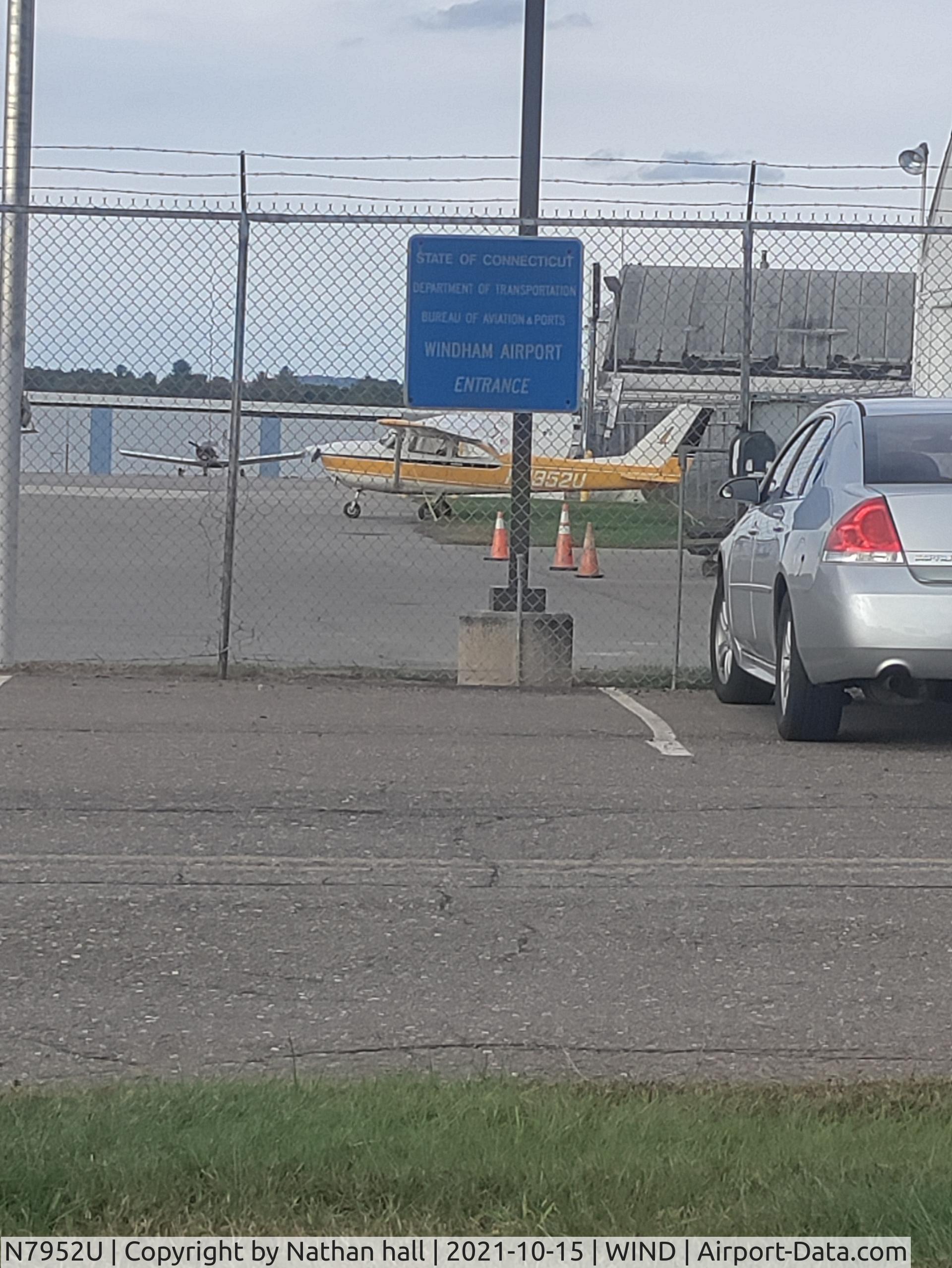 N7952U, 1964 Cessna 172F C/N 17251952, Sitting at Windham airport.