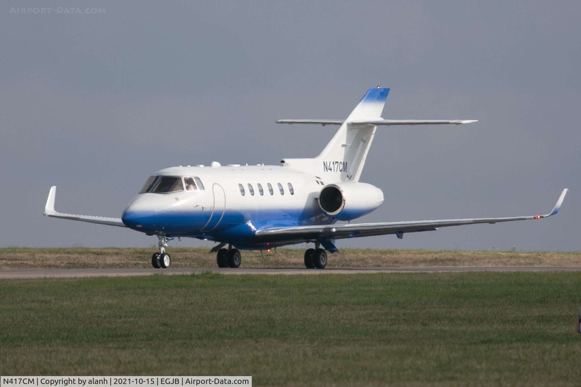 N417CM, 2010 Hawker Beechcraft 900XP C/N HA-0164, Rolling on 27 for departure to Reykjavík