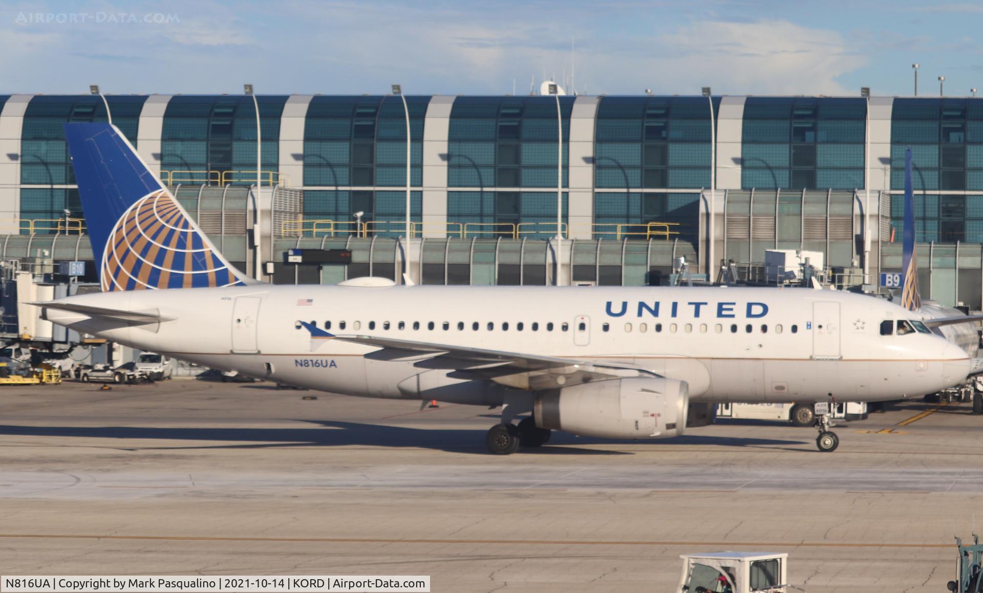N816UA, 1998 Airbus A319-131 C/N 871, Airbus A319-131