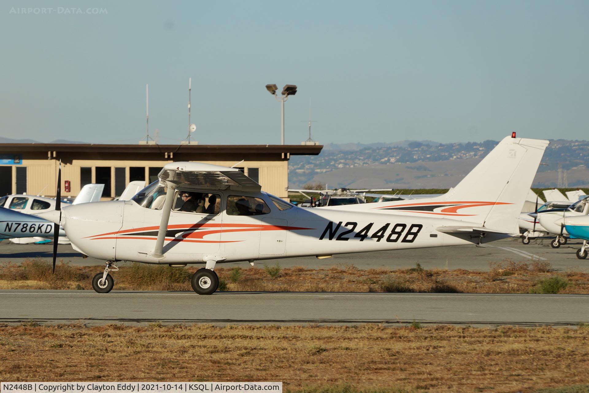 N2448B, 2000 Cessna 172R C/N 17280978, San Carlos airport California 2021.