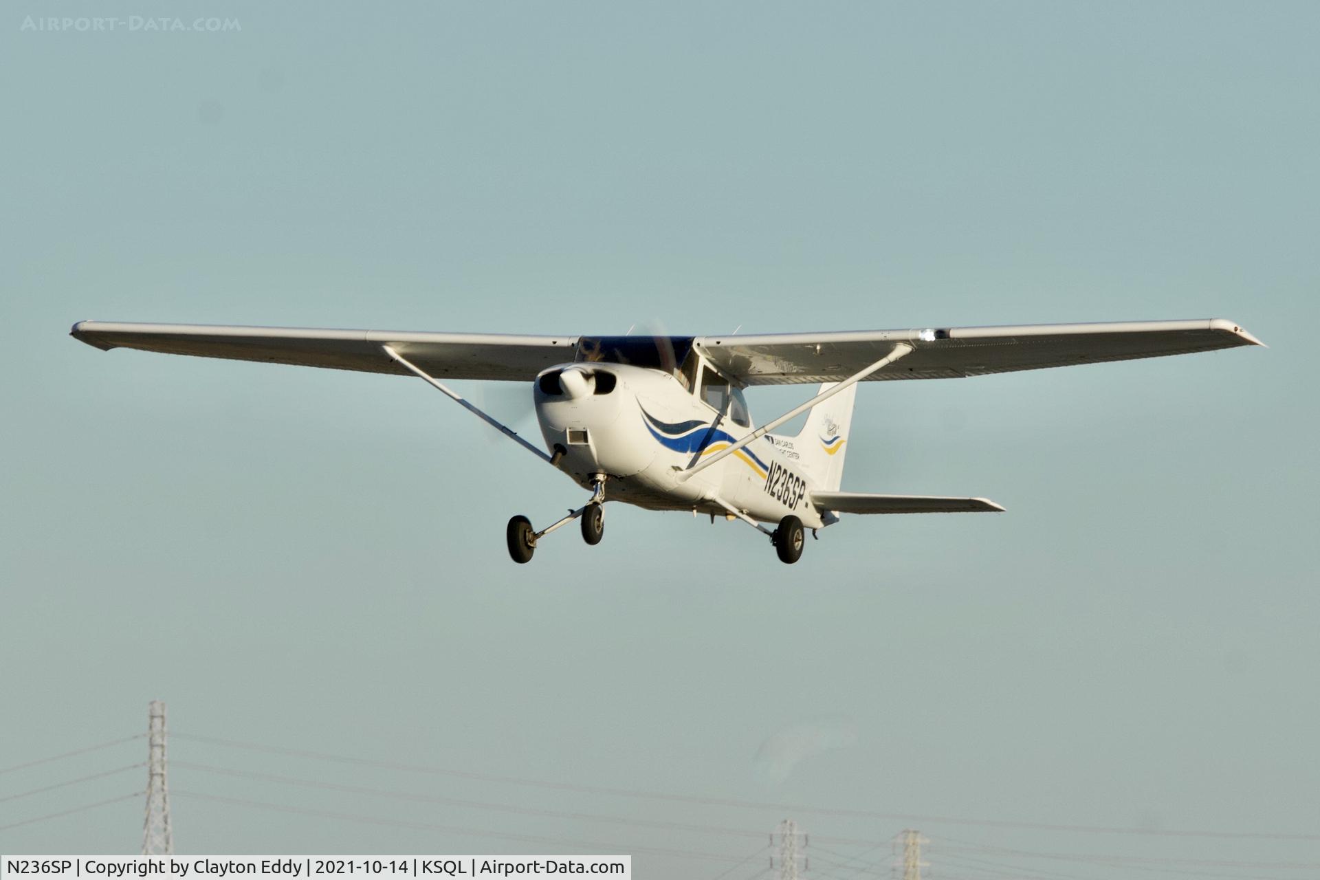 N236SP, 1999 Cessna 172S C/N 172S8213, San Carlos airport California 2021.