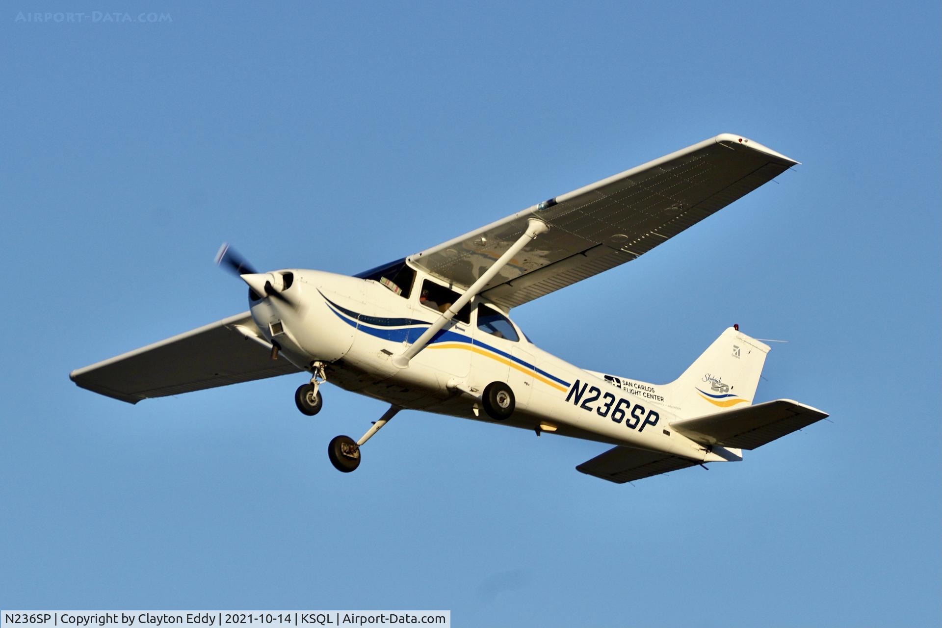 N236SP, 1999 Cessna 172S C/N 172S8213, San Carlos airport California 2021.