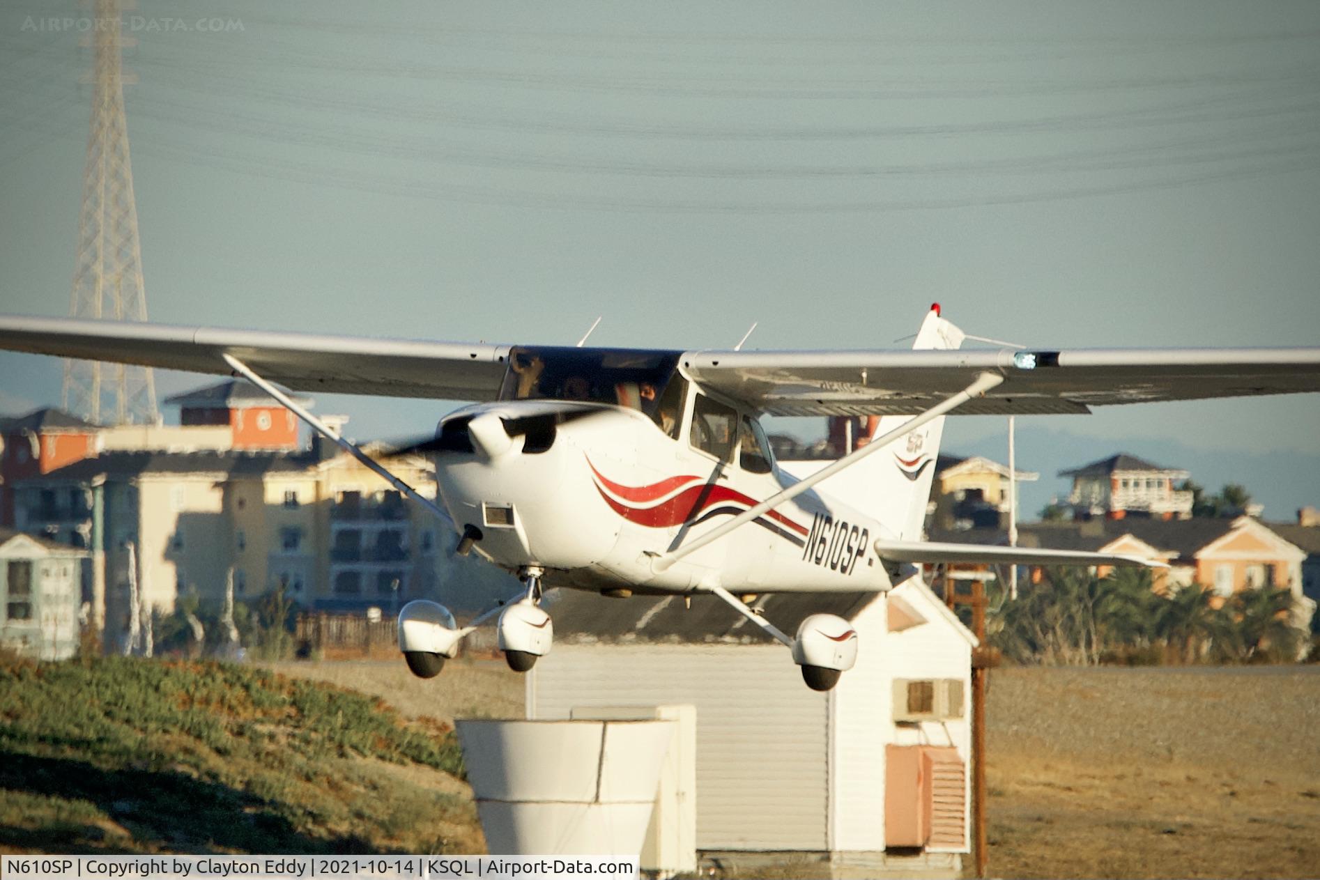 N610SP, 2000 Cessna 172S Skyhawk SP C/N 172S8591, San Carlos airport California 2021.