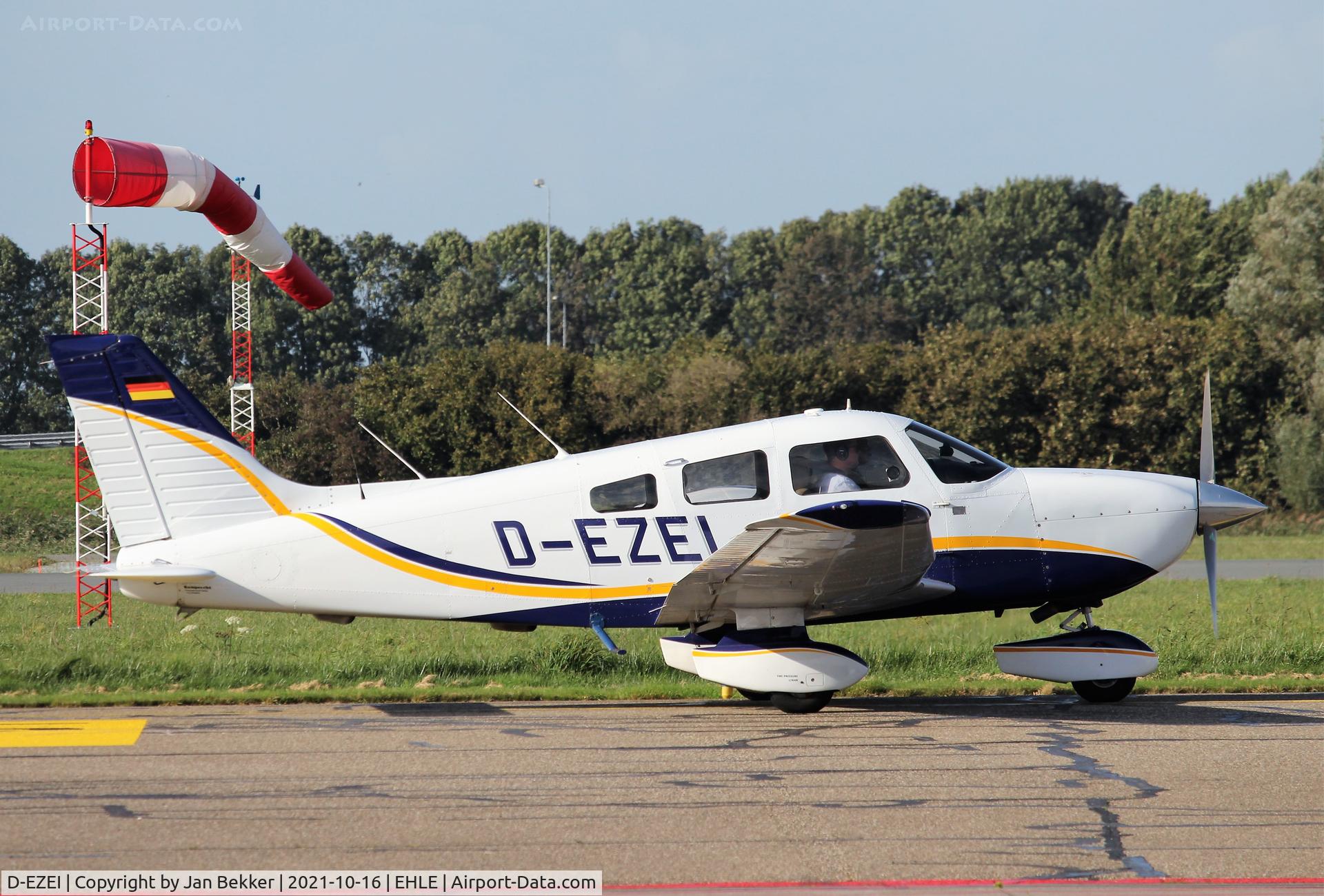 D-EZEI, Piper PA-28-181 Archer III C/N 28-43091, Lelystad Airport