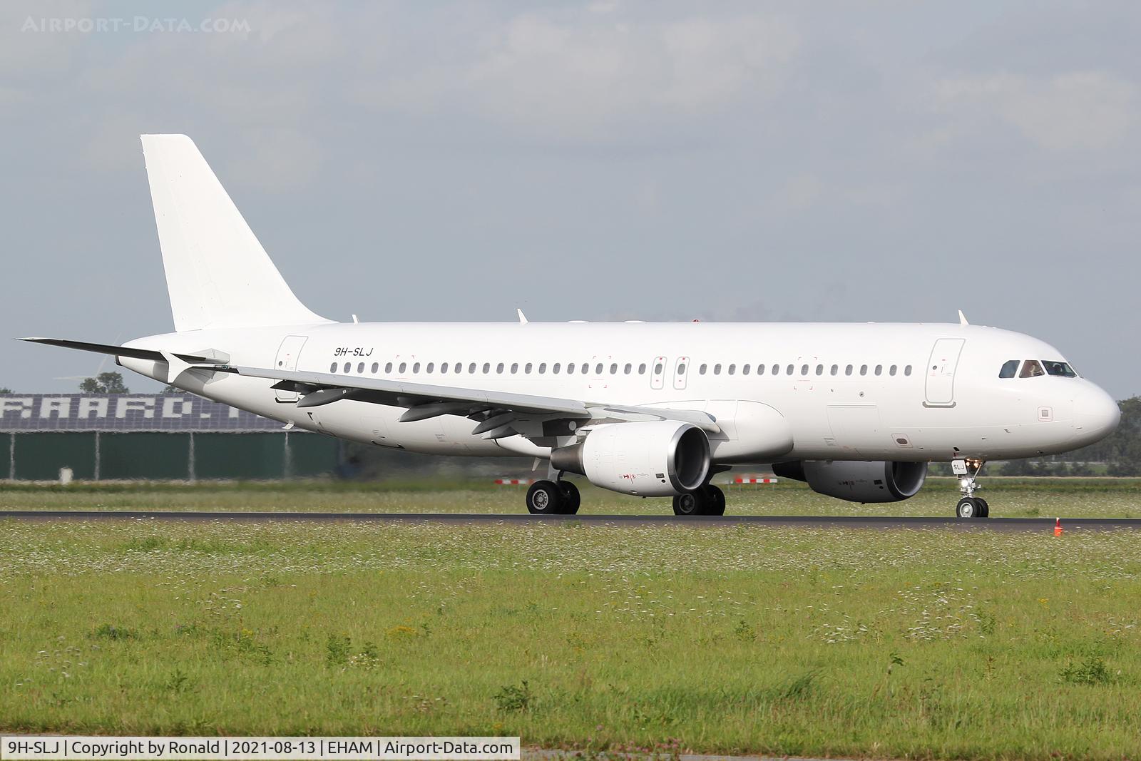 9H-SLJ, 2009 Airbus A320-214 C/N 3880, at spl