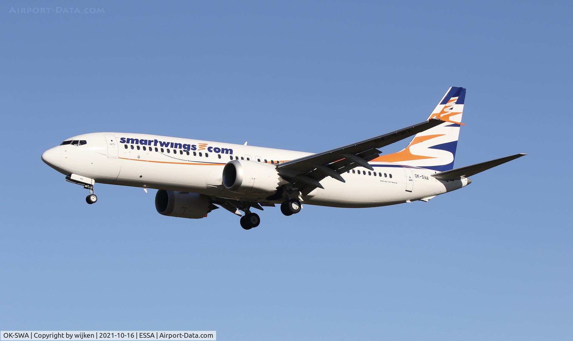 OK-SWA, 2017 Boeing 737-8 MAX C/N 43555, RWY 26