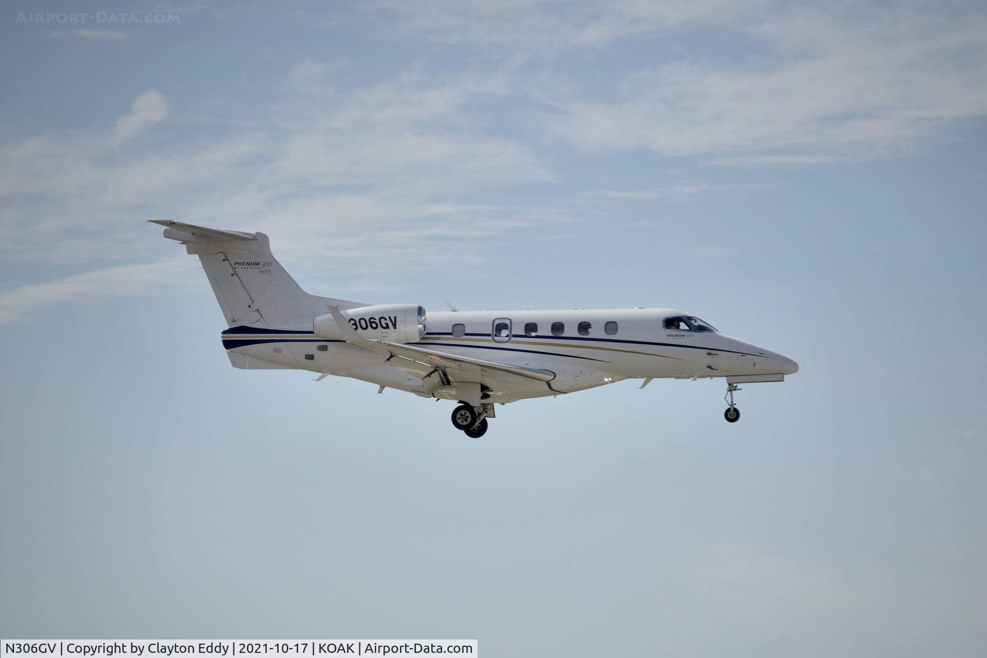 N306GV, 2017 Embraer EMB-505 Phenom 300 C/N 50500375, North Field Oakland airport 2021.