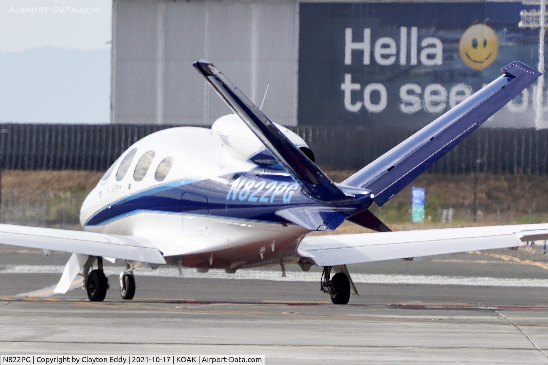 N822PG, 2018 Cirrus SF50 Vision C/N 0298, North Field Oakland airport 2021.