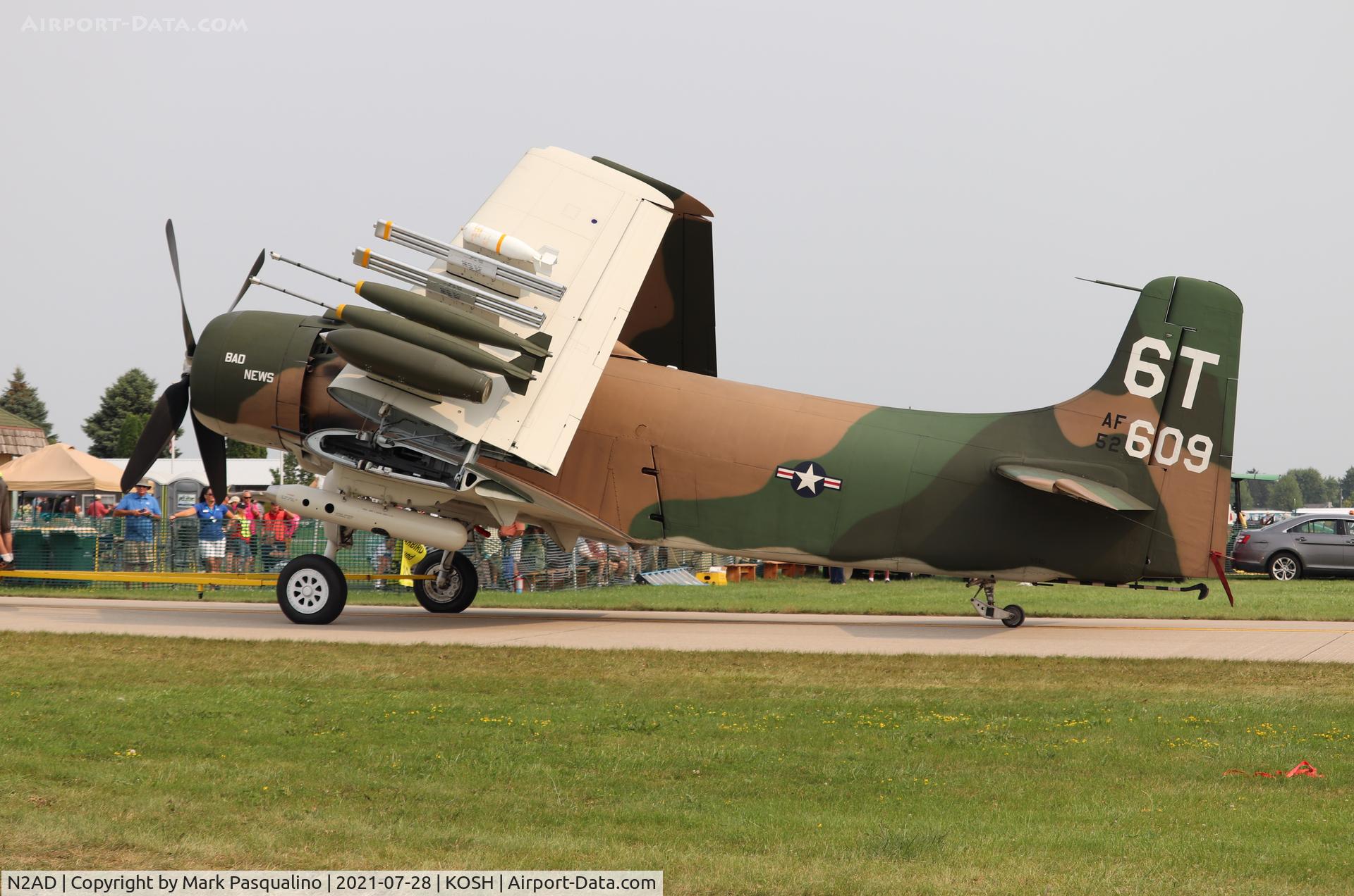 N2AD, 1947 Douglas AD-1 Skyraider C/N 09257/2085, Douglas AD-1