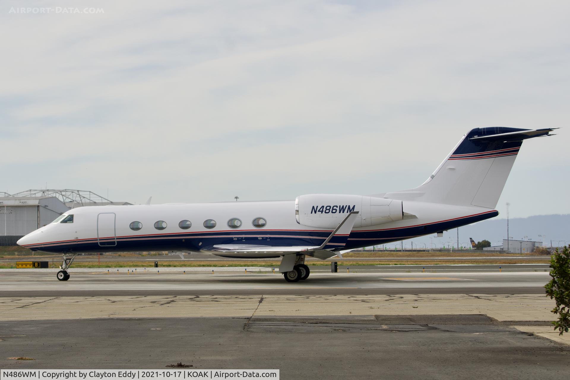 N486WM, 2007 Gulfstream Aerospace GIV-X (350) C/N 4086, North Field Oakland airport 2021.