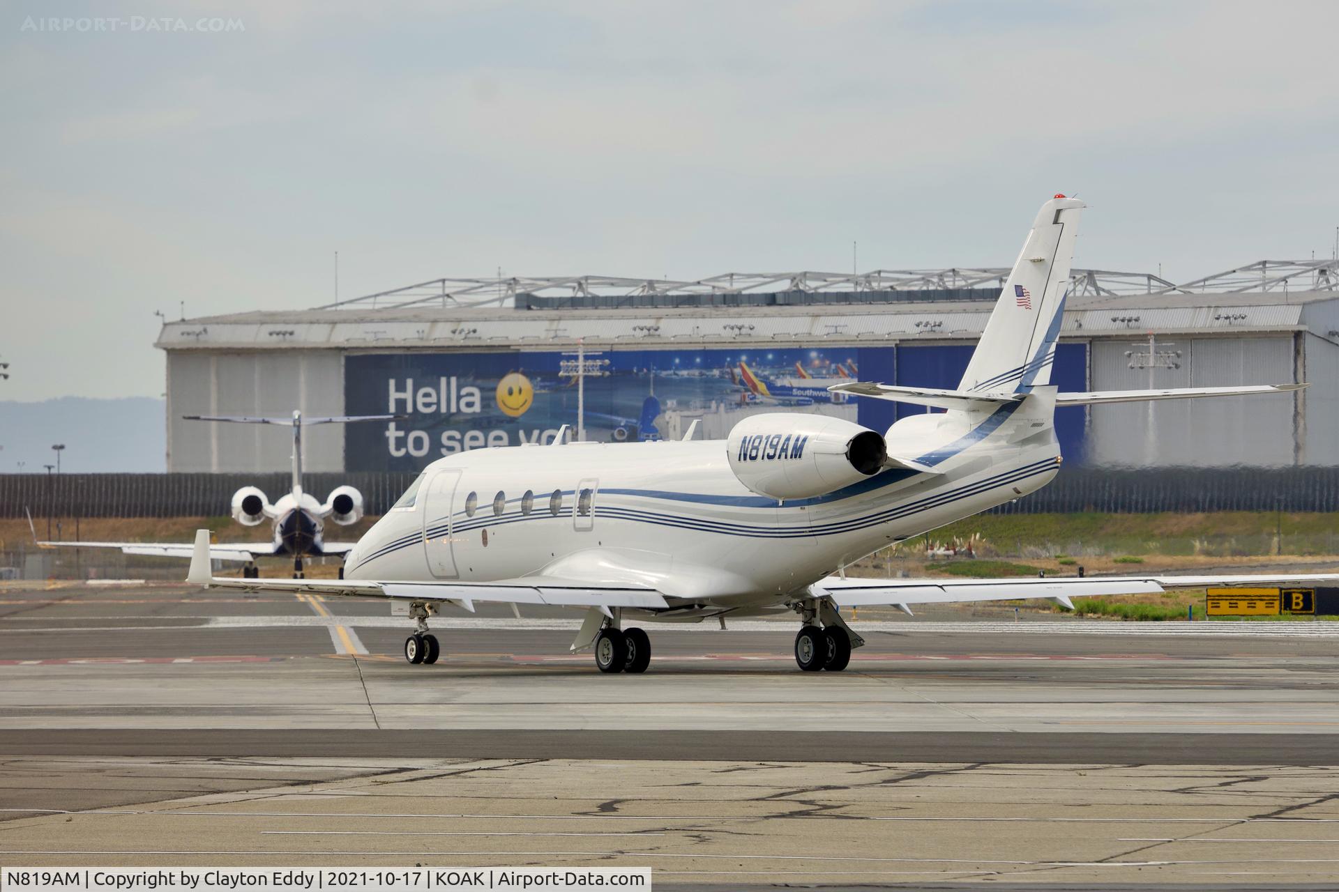 N819AM, 2008 Israel Aircraft Industries Gulfstream G150 C/N 272, North Field Oakland airport 2021.