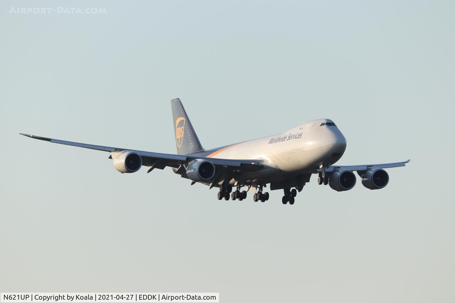 N621UP, 2020 Boeing 747-8F C/N 65785, Short final RWY 14L