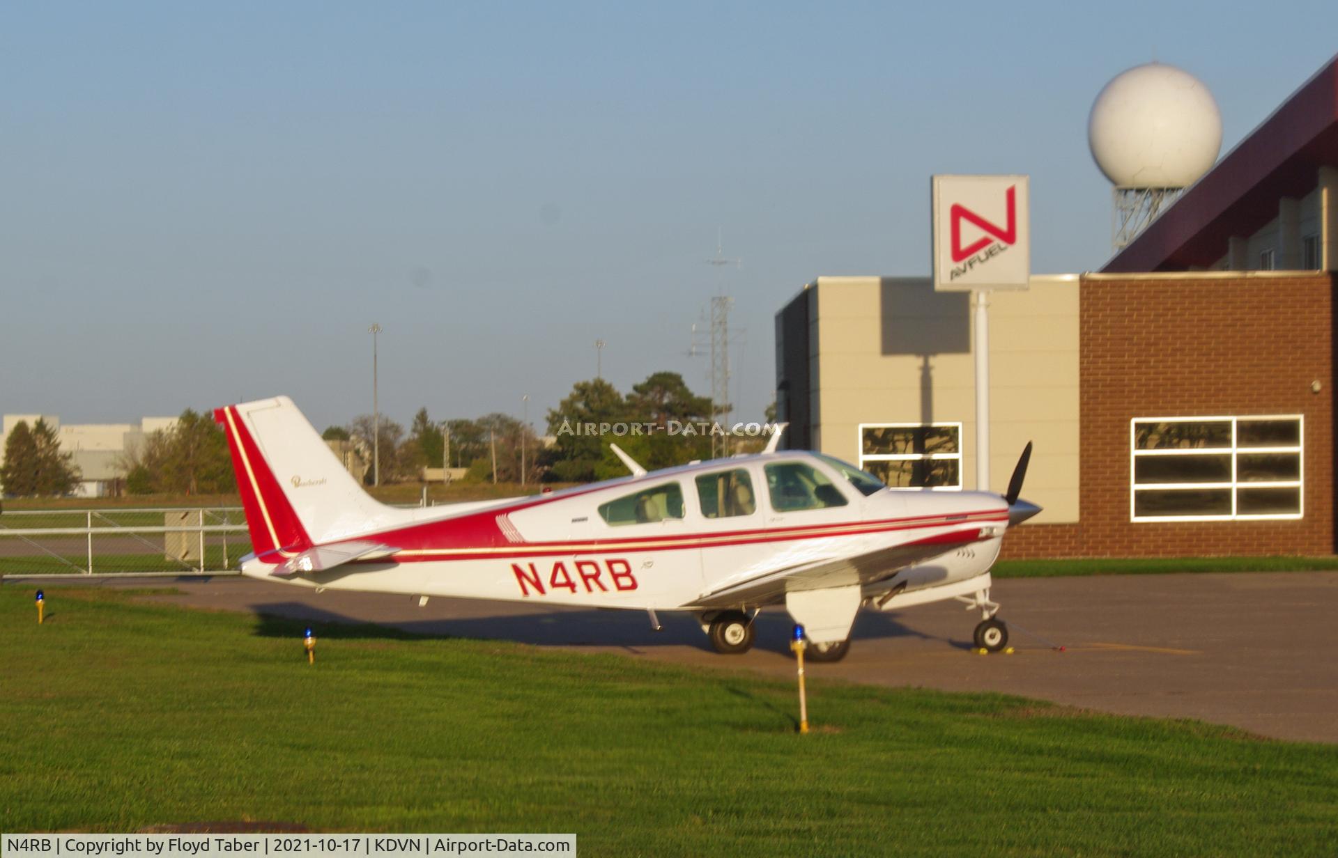 N4RB, 1973 Beech F33A Bonanza C/N CE-469, At the Carver Aero Ramp