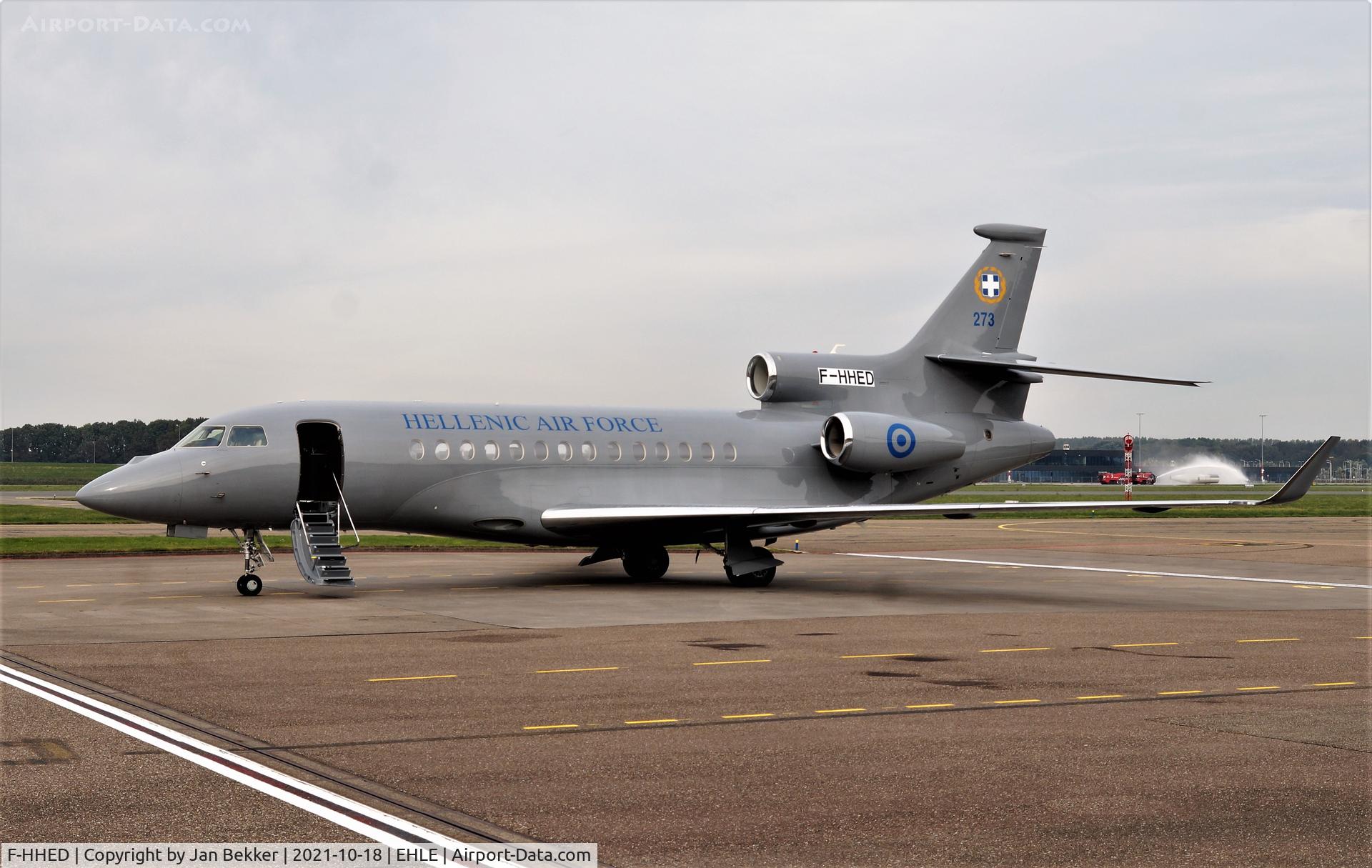 F-HHED, 2016 Dassault Falcon 7X C/N 273, On the ramp waiting for departure