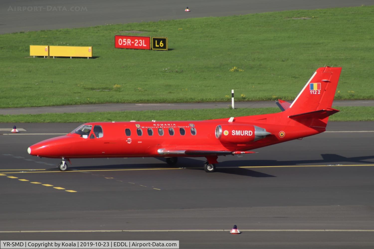 YR-SMD, 1992 Cessna 560 Citation V C/N 560-0200, Taxing to GAT