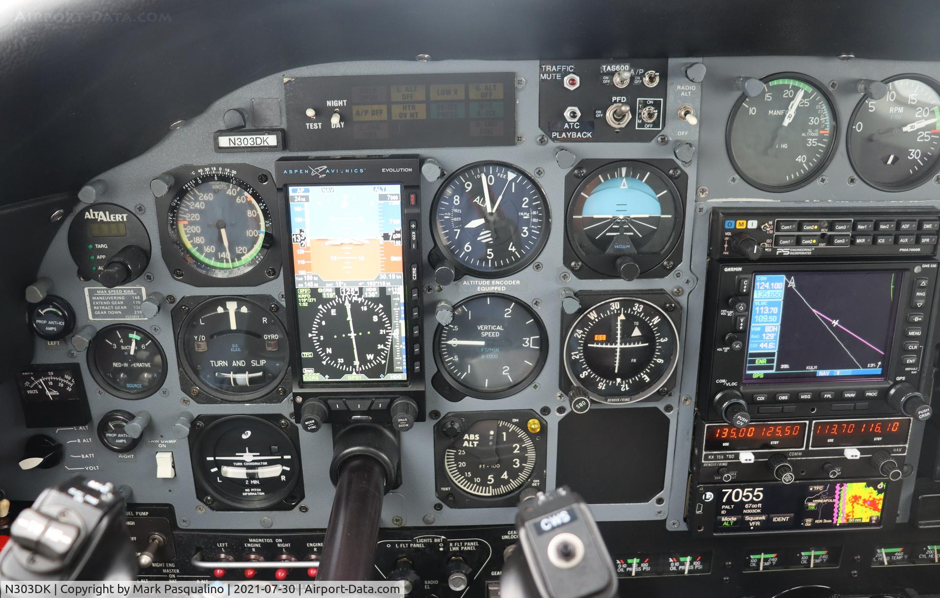 N303DK, 1982 Cessna T303 Crusader C/N T303-00068, Cessna T303