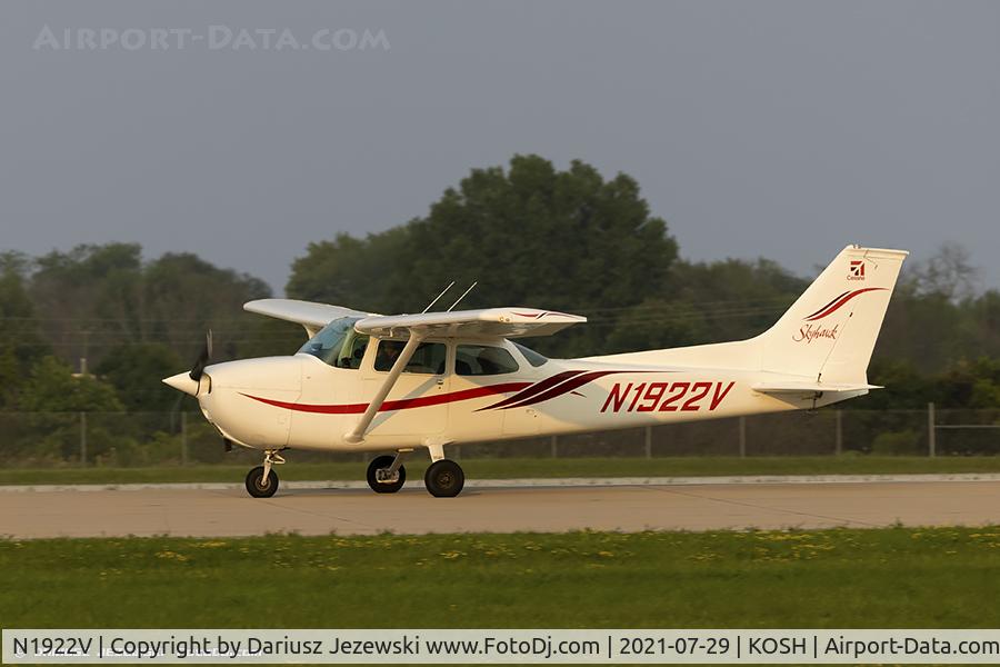 N1922V, 1974 Cessna 172M C/N 17263796, Cessna 172M Skyhawk  C/N 17263796, N1922V