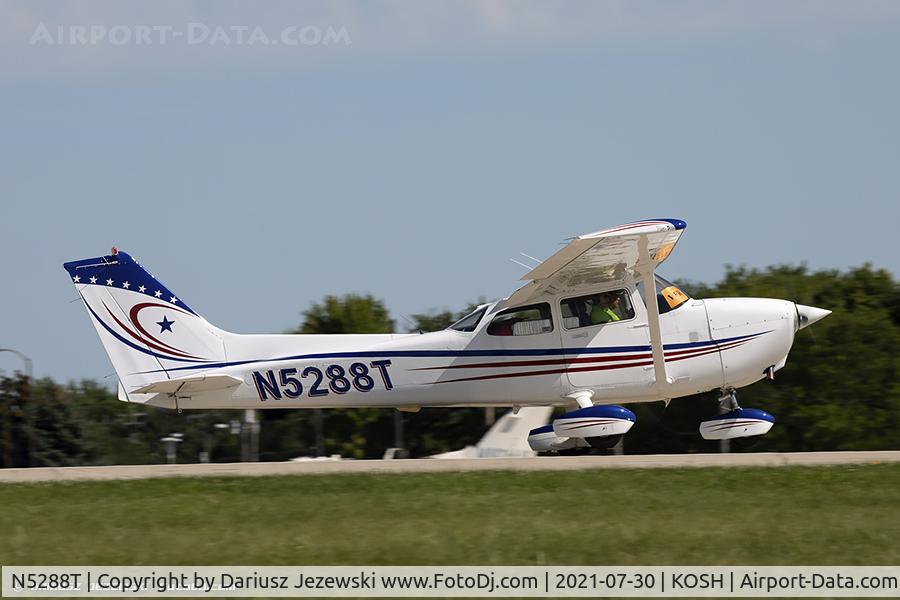 N5288T, 2002 Cessna 172S C/N 172S9222, Cessna 172S Skyhawk  C/N 172S9222, N5288T