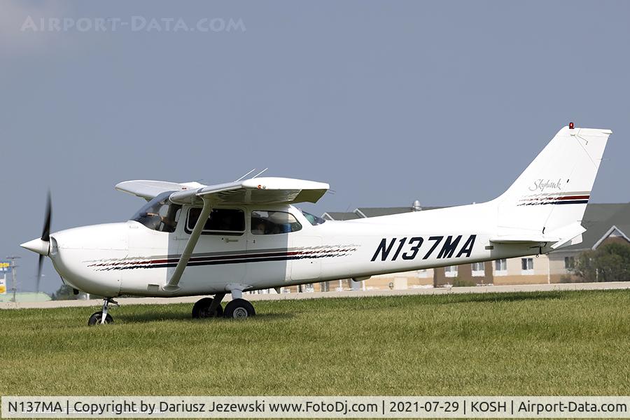 N137MA, 1997 Cessna 172R C/N 17280146, Cessna 172R Skyhawk  C/N 17280146, N137MA