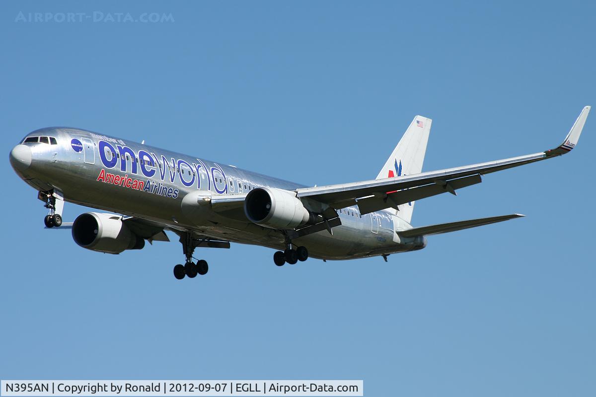 N395AN, 1998 Boeing 767-323 C/N 29432, at lhr