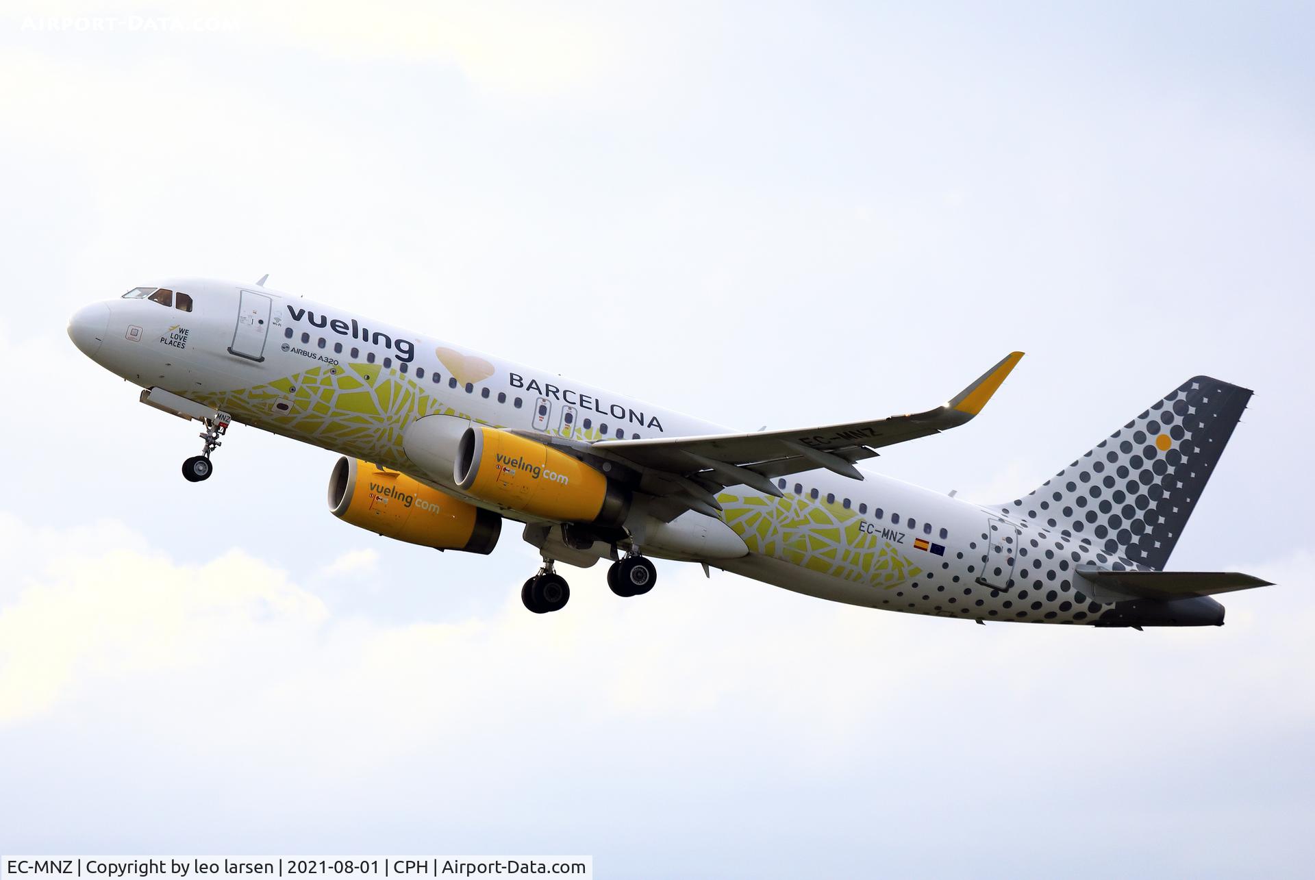 EC-MNZ, 2016 Airbus A320-232 C/N 7351, Copenhagen 1.8.2021
