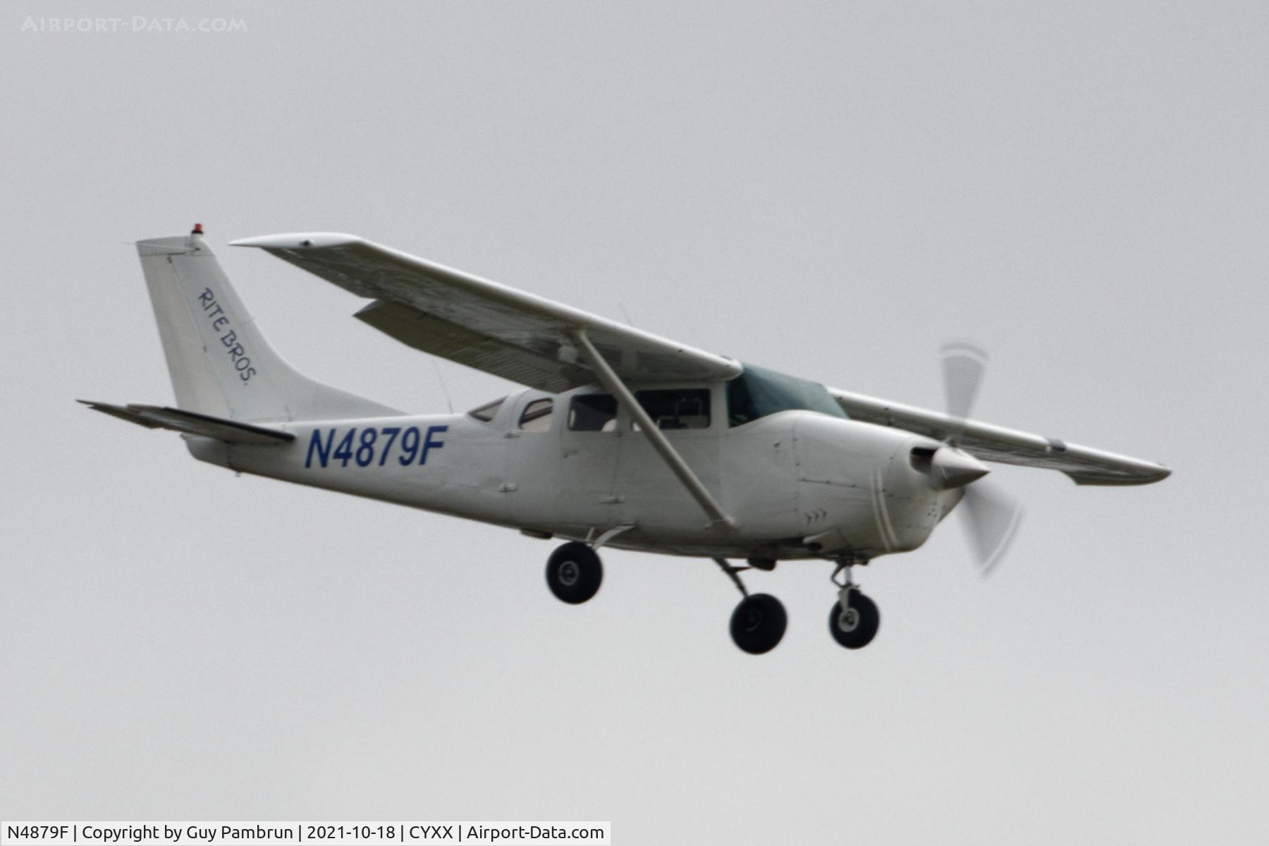 N4879F, 1966 Cessna U206A Super Skywagon C/N U206-0579, Landing on 07