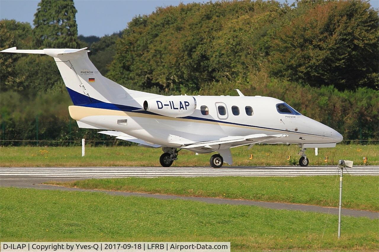 D-ILAP, 2012 Embraer EMB-500 Phenom 100 C/N 50000288, Embraer EMB-500 Phenom 100, Taxiing rwy 25L, Brest-Bretagne airport (LFRB-BES)