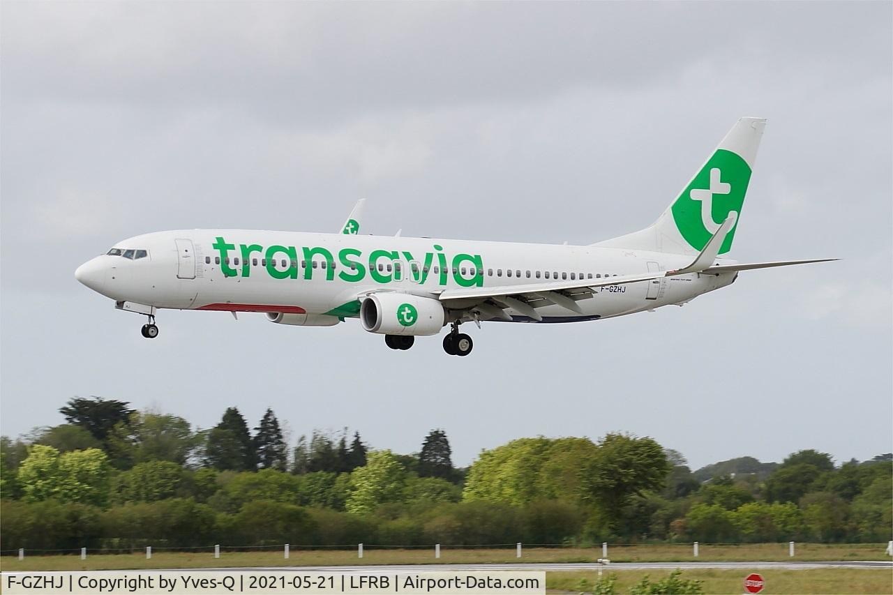 F-GZHJ, 2013 Boeing 737-86J C/N 37778, Boeing 737-86J, On final rwy 25L, Brest-Bretagne Airport (LFRB-BES)