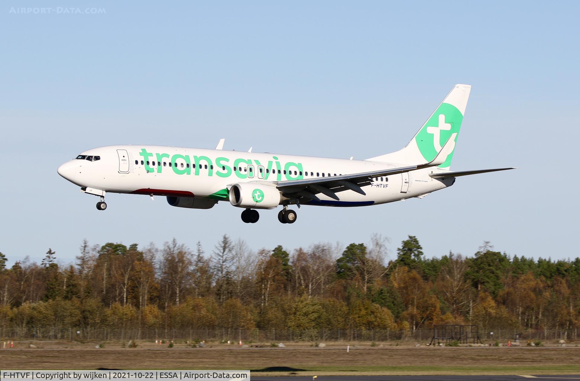 F-HTVF, 2017 Boeing 737-8K2 C/N 62160, RWY 26
