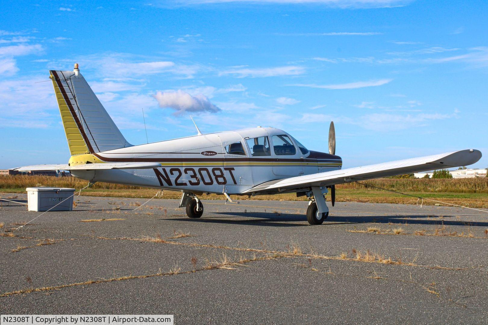 N2308T, 1971 Piper PA-28R-200 C/N 28R-7135200, 1971 Piper PA-28R-200