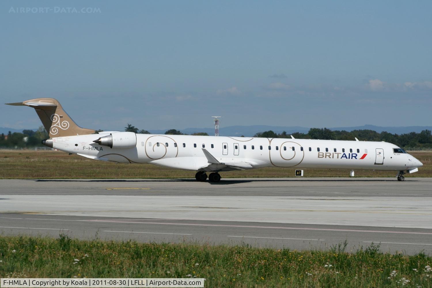 F-HMLA, 2010 Bombardier CRJ-1000EL NG (CL-600-2E25) C/N 19004, Old c/s Brit Air