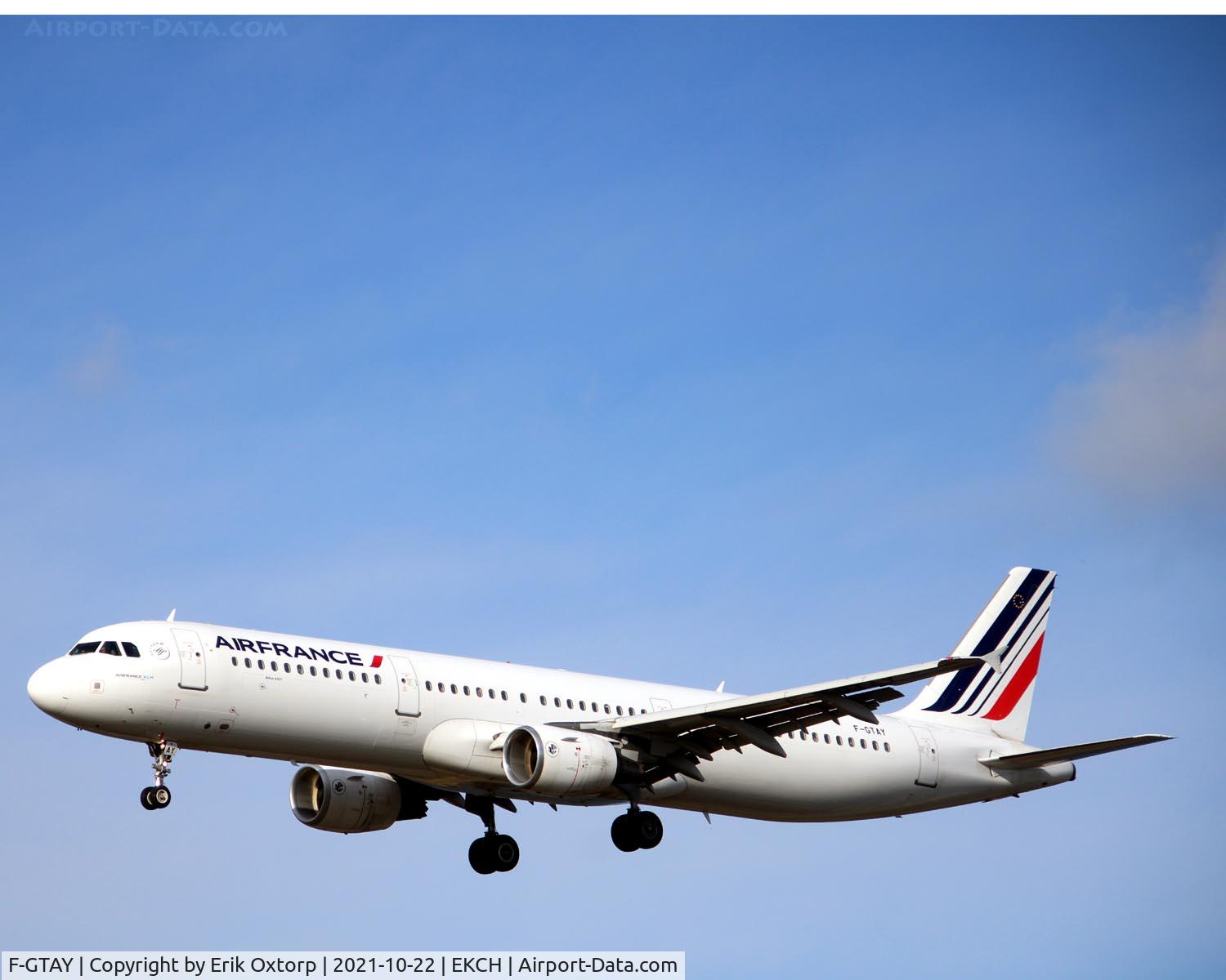 F-GTAY, 2010 Airbus A321-212 C/N 4251, F-GTAY landing rw 22L