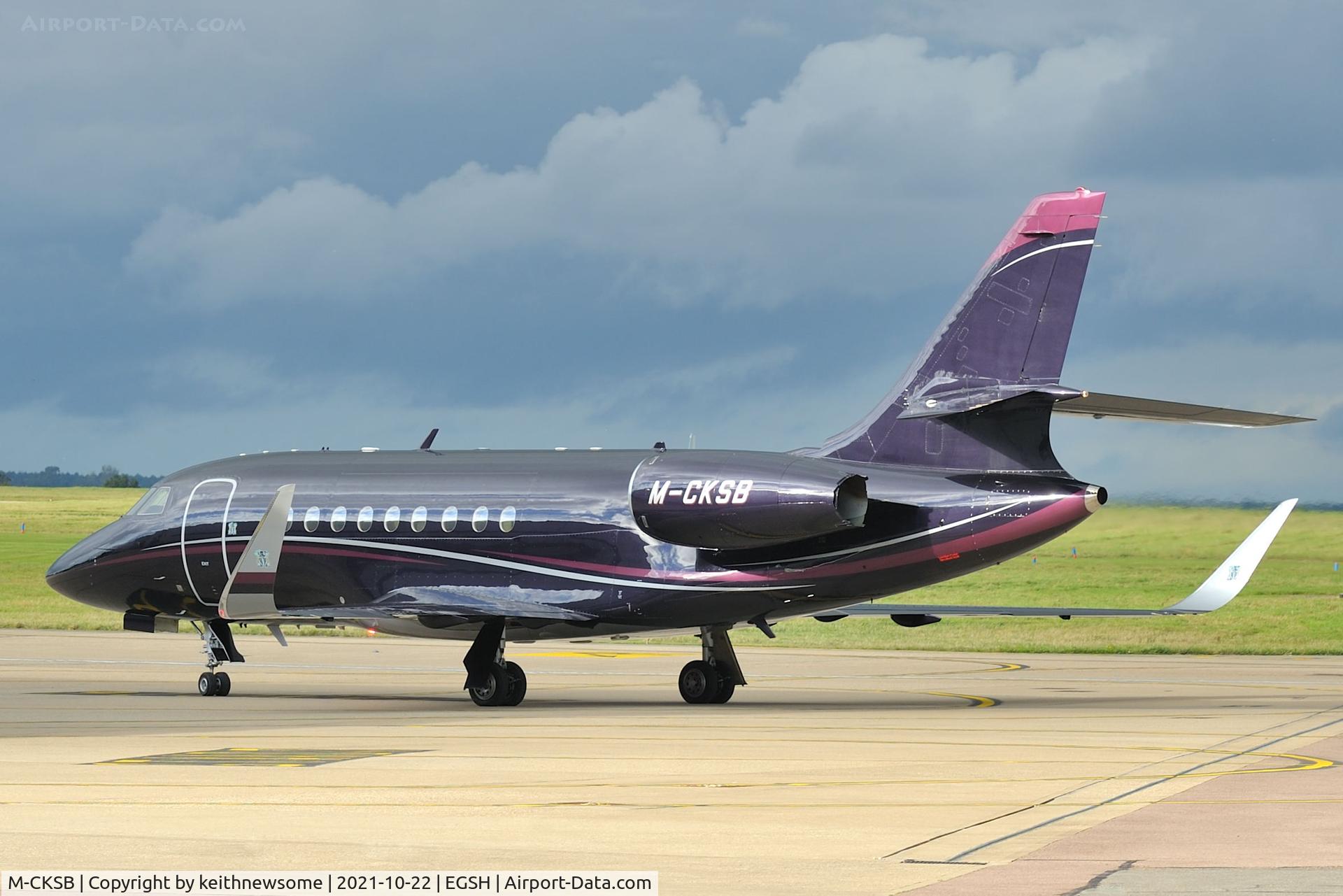 M-CKSB, 1995 Dassault Falcon 2000 C/N 6, Arriving at Norwich.
