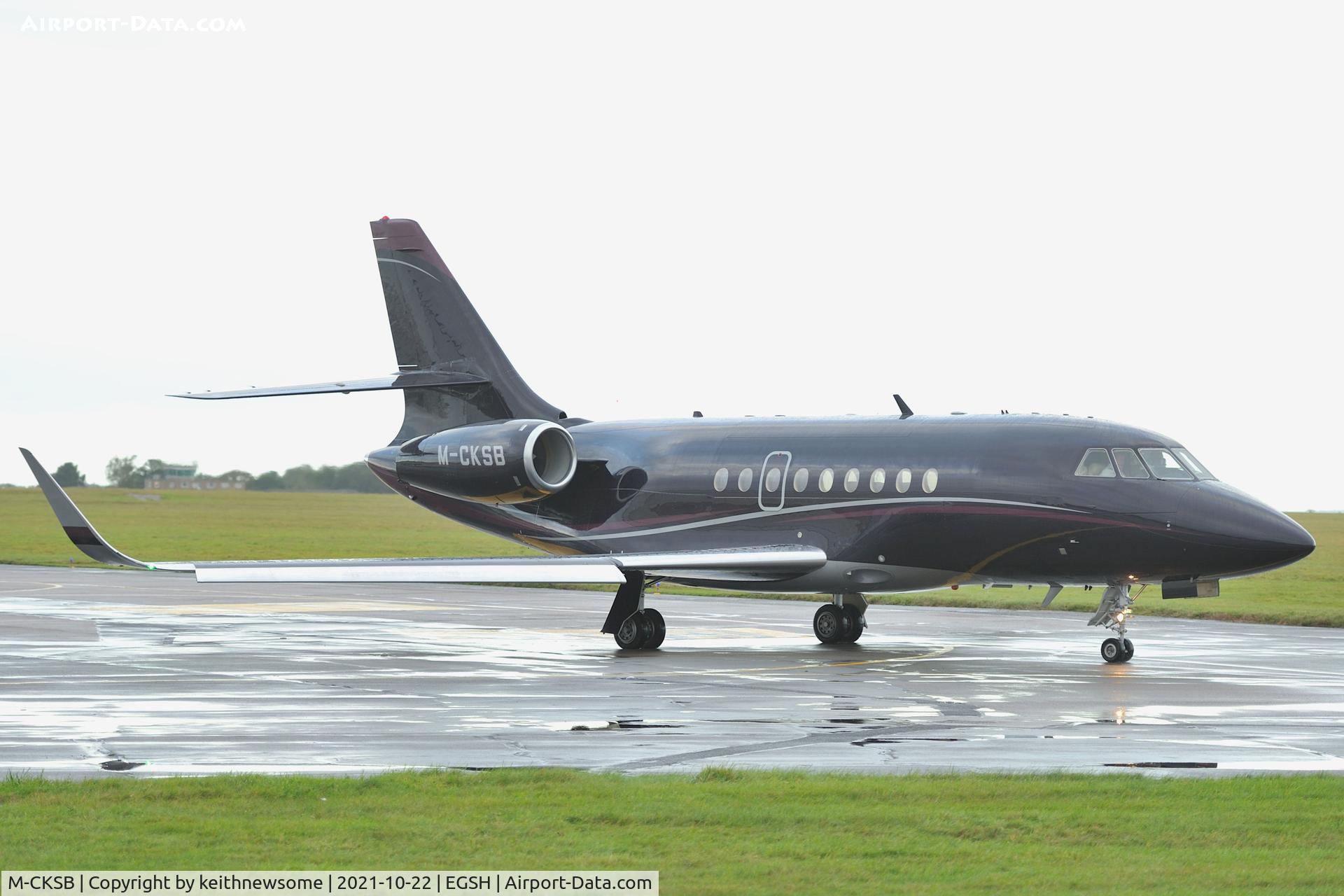 M-CKSB, 1995 Dassault Falcon 2000 C/N 6, Leaving Norwich.