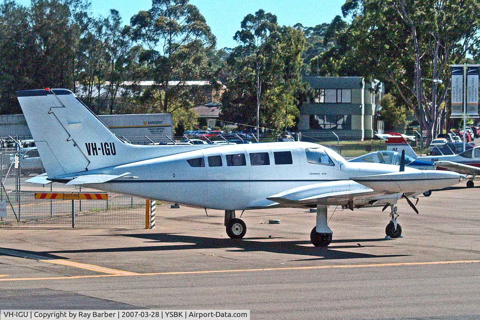 VH-IGU, 1976 Cessna 402B C/N 402B1070, VH-IGU   Cessna 402B [402B-1070] Sydney-Bankstown~VH 28/03/2007