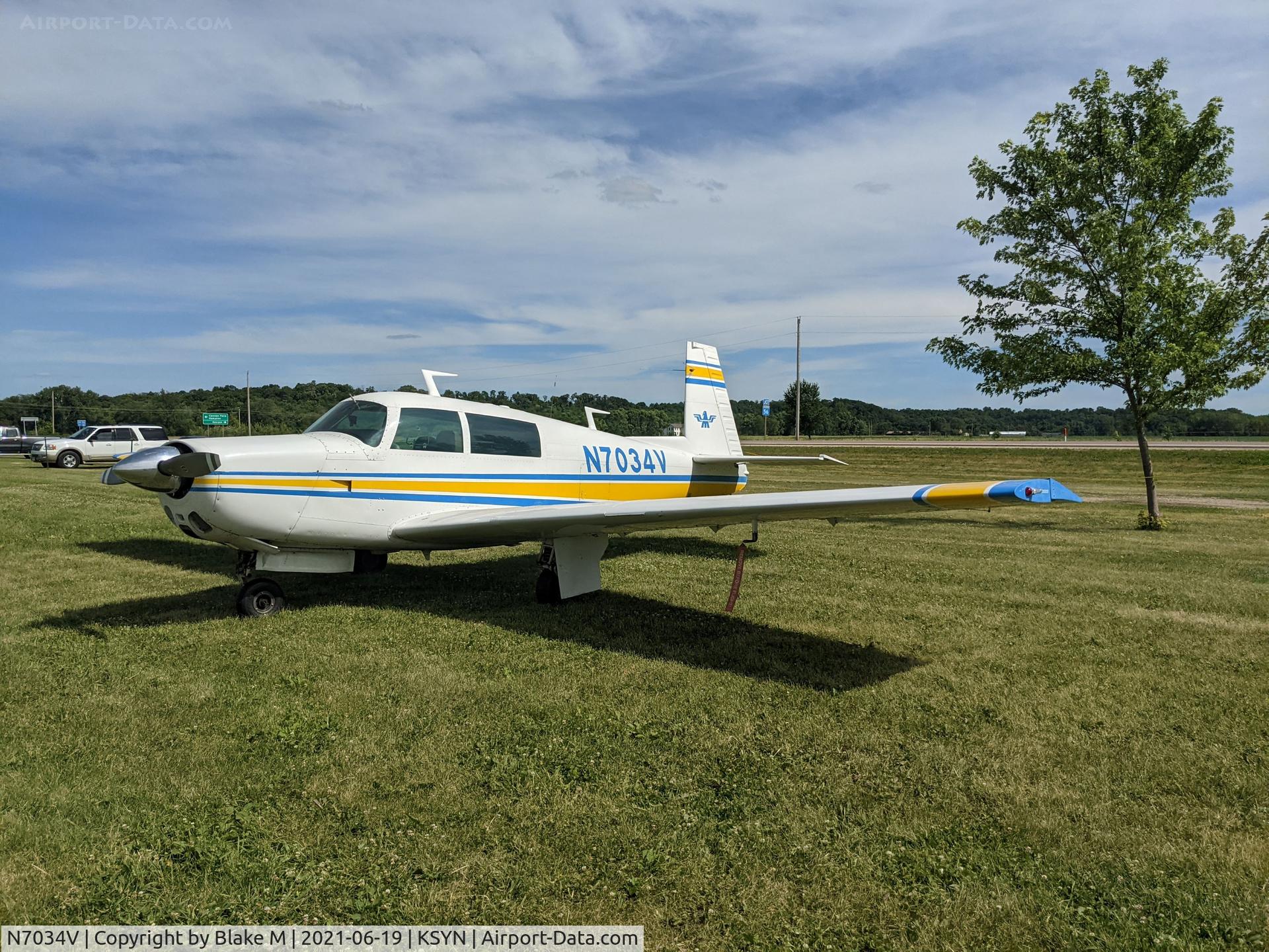 N7034V, 1976 Mooney M20F Executive C/N 22-1381, N7034V at Stanton Airfield, June 2021