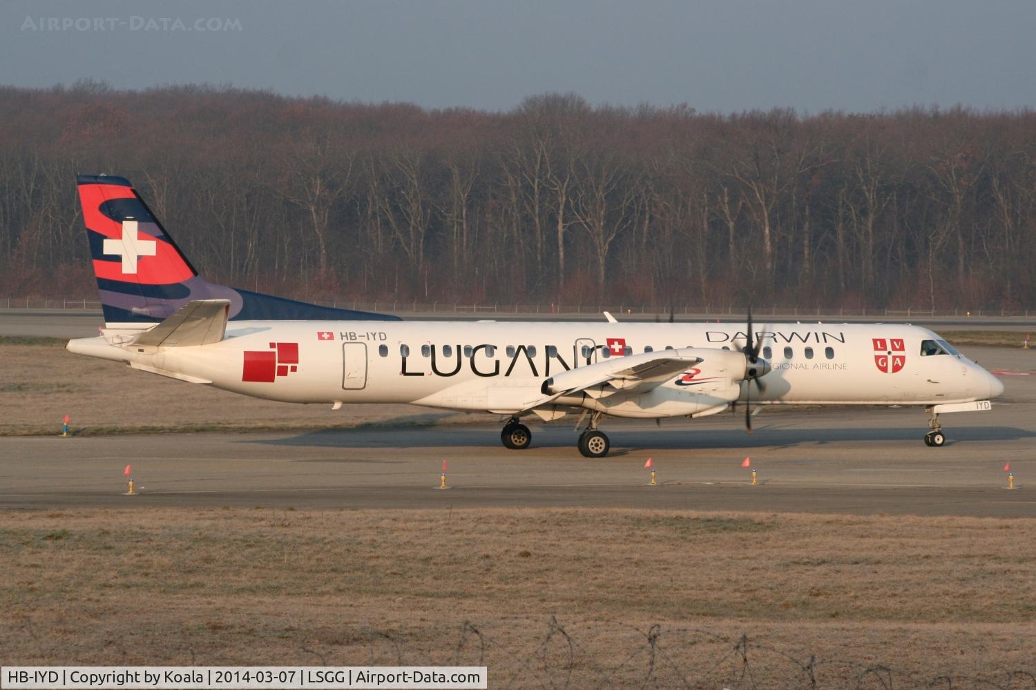 HB-IYD, 1998 Saab 2000 C/N 2000-059, Old c/s