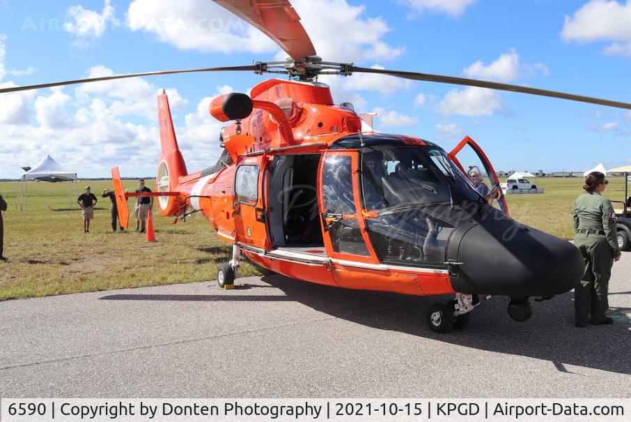6590, Aerospatiale HH-65A Dolphin C/N 6291, US Coast Guard MH-65 Dolphin from US Coast Air Station Miami on display at the Florida International Airshow