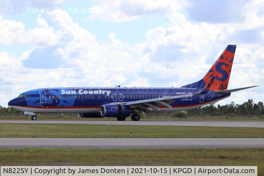 N822SY, 2004 Boeing 737-8BK C/N 33017, Sun Country Flight 305 (N822SY) arrives on Runway 4 at Punta Gorda Airport following flight from Minneapolis-St Paul International Airport