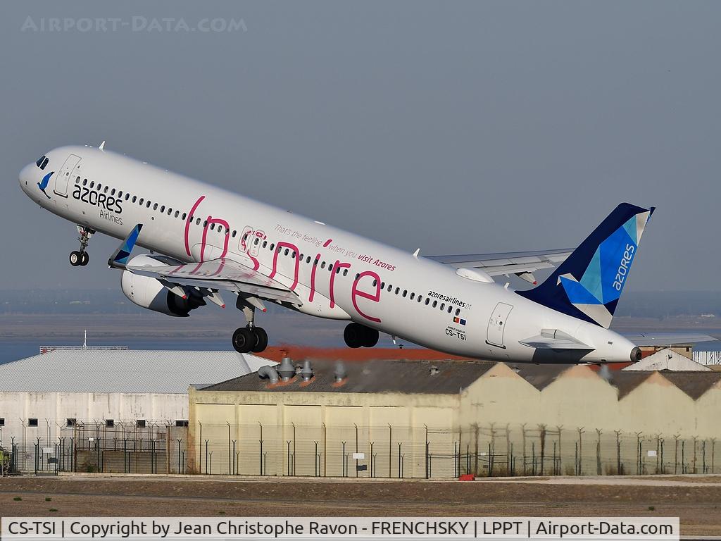 CS-TSI, 2020 Airbus A321-253NX C/N 10074, Azores Airlines, delivered 10/28/20 in all white fuselage and tail, with Air Azores logo on engines. To NWI 10/30/20 for painting 