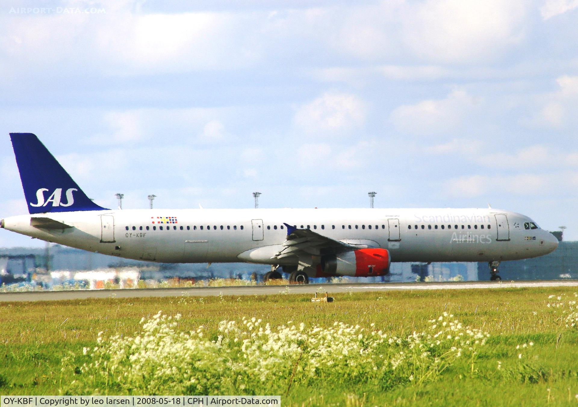 OY-KBF, 2002 Airbus A321-232 C/N 1807, Copenhagen 18.5.2008