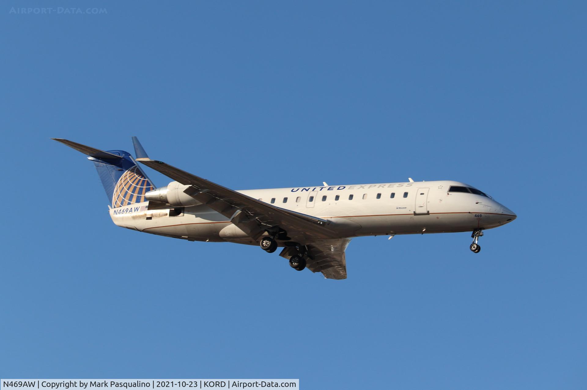 N469AW, 2004 Bombardier CRJ-200LR (CL-600-2B19) C/N 7917, CL-600-2B19