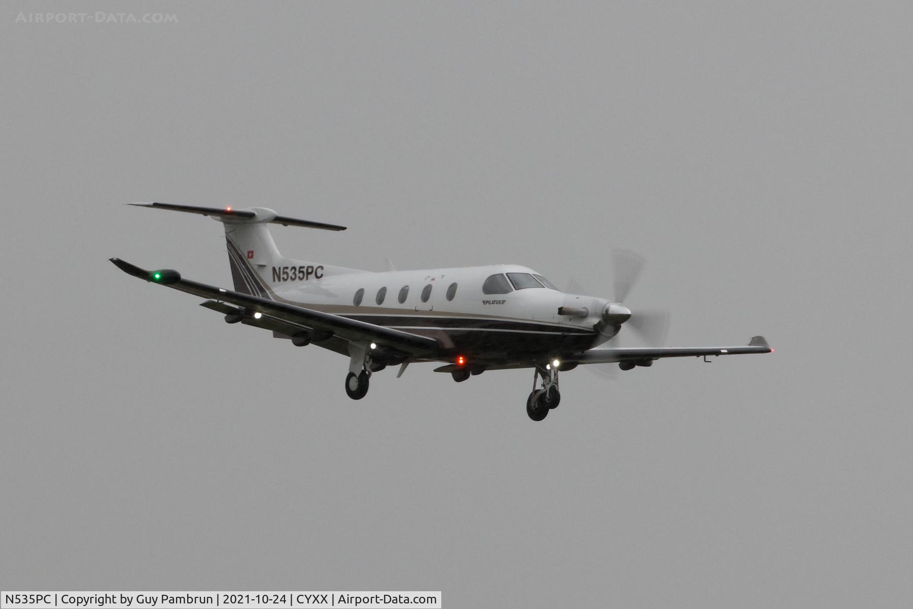 N535PC, 2008 Pilatus PC-12/47E C/N 1057, Landing on 07