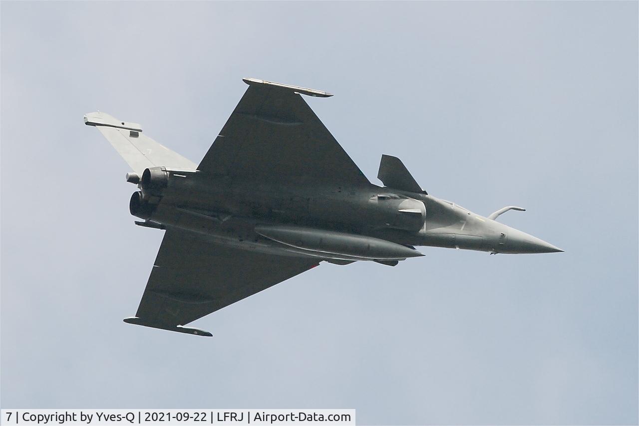 7, Dassault Rafale M C/N 7, Dassault Rafale M, Take off rwy 27, Landivisiau naval air base (LFRJ)